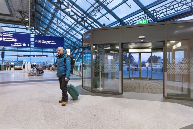 Keflavík Airport (Kef): Bus Transfer To/From Reykjavik - Pickup and Meeting Points