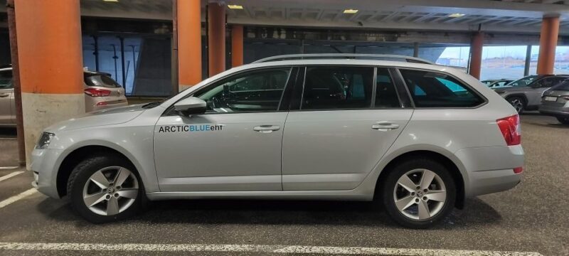 Keflavik Airport KEF Transfer to Hveragerdi - Driver and Experience