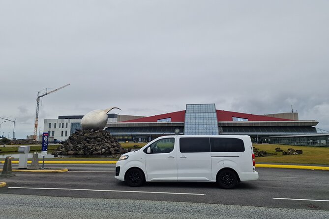 Keflavik Airport Private Transfer Round Trip - Pickup Logistics