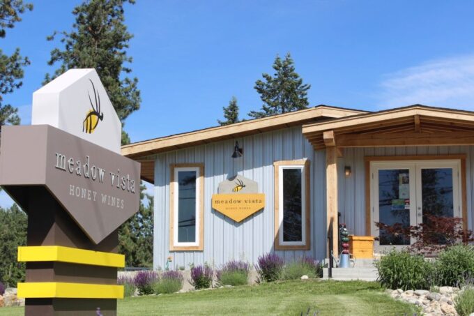 Kelowna: E-Bike Bee Tour W/ Tastings, Lunch, and Audioguide - Pricing and Cancellation
