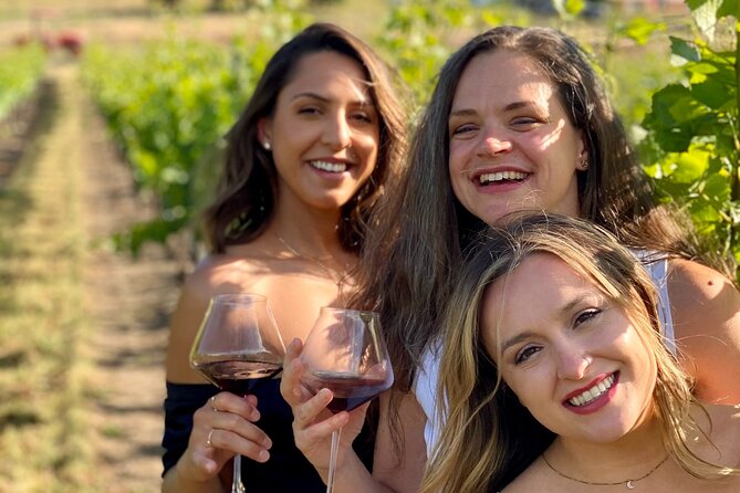 Kelowna Mystery Full Day Guided Wine Tour With 5 Wineries - Transportation Provided