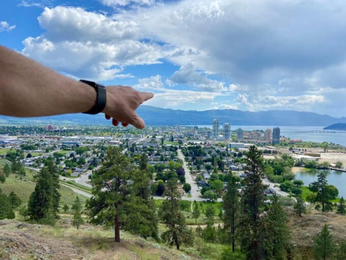 Kelowna: Okanagan Lake Guided E-Bike Tour With Picnic - Guided Tour of Knox Mountain Park