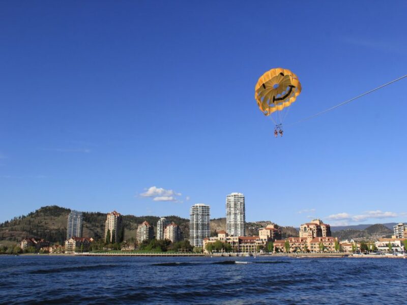 Kelowna: Okanagan Lake Parasailing - Key Points