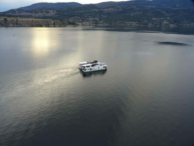 Kelowna: Okanagan Lake Sunset Cruise - Introduction