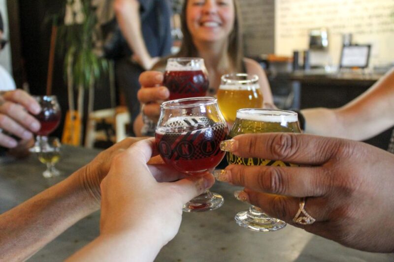Kelowna: Walking Food Tour With 7 Tastings and 4 Drinks - Key Points