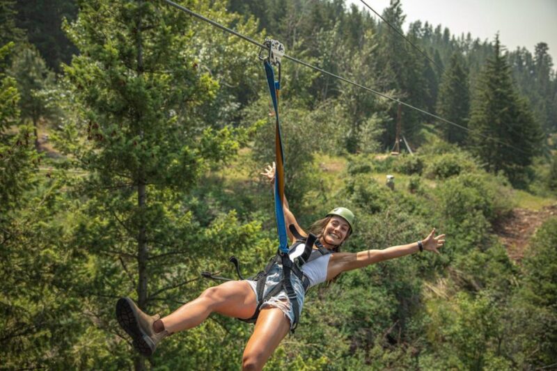 Kelowna: Zipline & Wine Tour - Ziplining Adventure