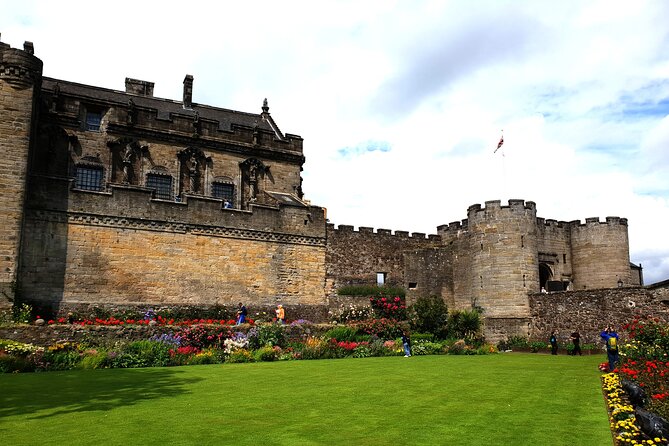 Kelpies, Loch Lomond and Stirling Castle, Luxury Private Day Tour - Key Points