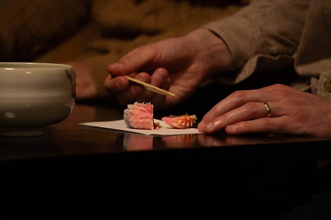 Kenrokuen Tea Ceremony Experience in Kanazawa - Participating in the Traditional Tea Ritual