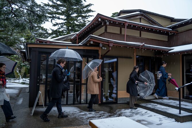 Kenrokuen Tea Ceremony Experience in Kanazawa - Savoring the Matcha Tea and Snacks