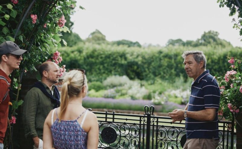 Kensington Palace Royal Afternoon Tea - Princess Diana Statue