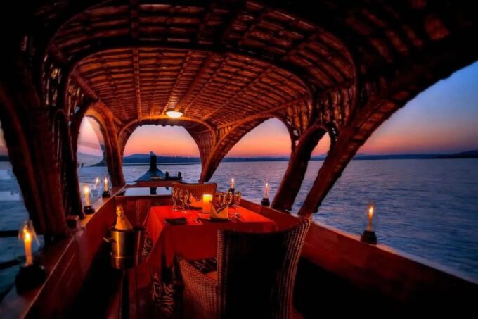 Kerala Beauty, Cochin With Alleppey Houseboat Tour (03 Days) - Sightseeing in Cochin