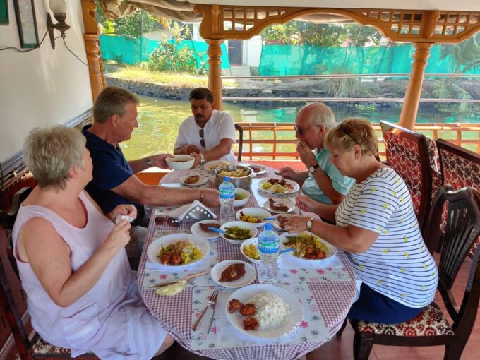 KERALA HILLS & BACKWATERS - 5 NIGHTS / 6 DAYS - Periyar National Park (Day 4)