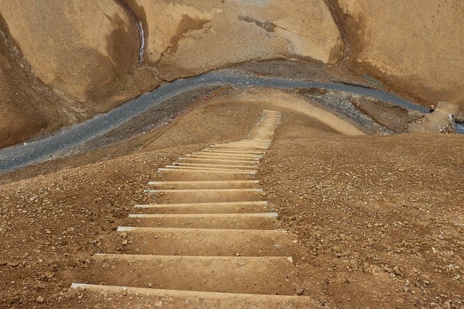 Kerlingarfjöll Highlands Day Tour in a 4X4 From Akureyri - Geothermal Wonders of Hveravellir