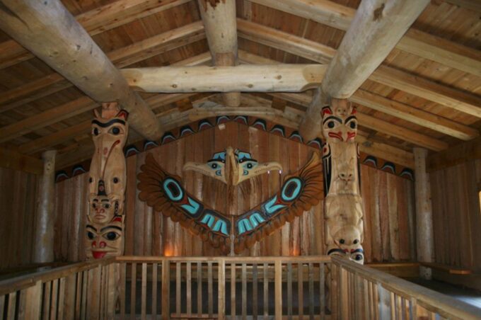 Ketchikan: Potlatch Park, City and Wildlife Private Van Tour - Totem Pole Learning