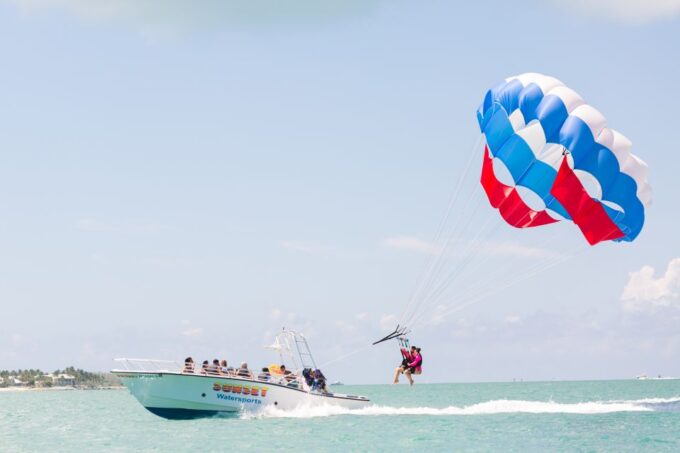 Key West Parasailing at Smathers Beach - Panoramic Ocean Views