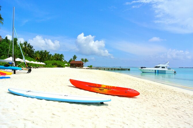 Key West: Smathers Beach & Activities With a Sunset Catamaran & Open Bar - Open Bar and Sunset Cruise