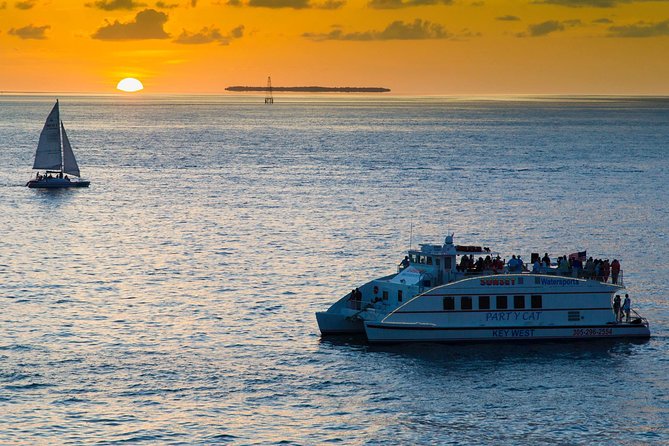 Key West Sunset Cruise: Dinner and Drinks Included - Group Size and Capacity
