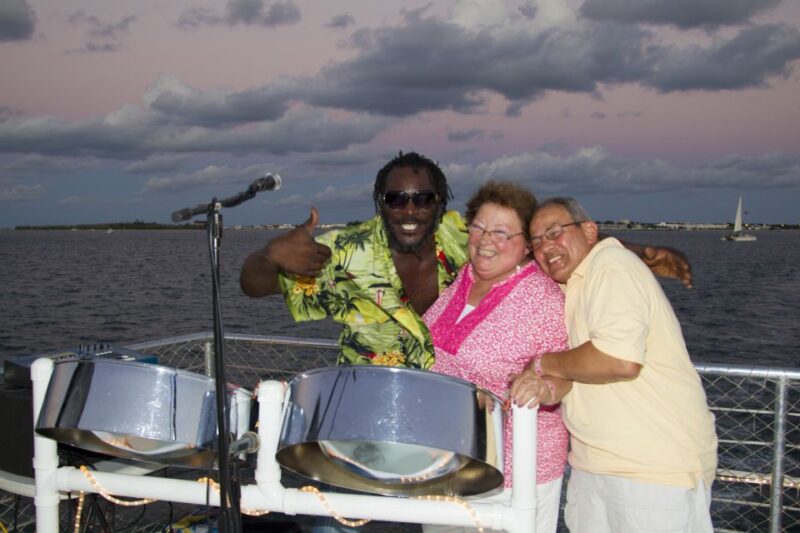 Key West: Sunset Dinner Cruise With Open Bar & Live Music - Dietary Accommodations and Restrictions