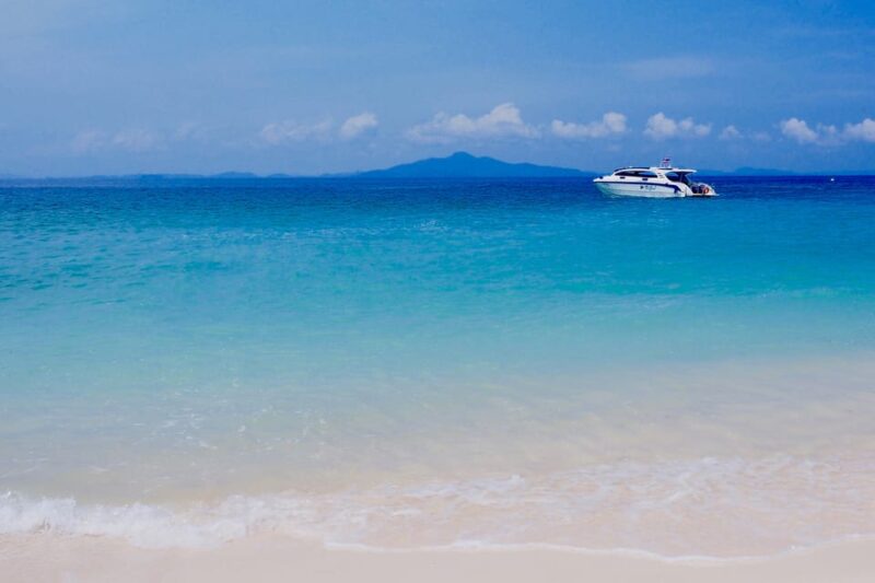 Khaolak: Early Bird to Phi Phi Island & Maya Bay With Lunch - Highlights