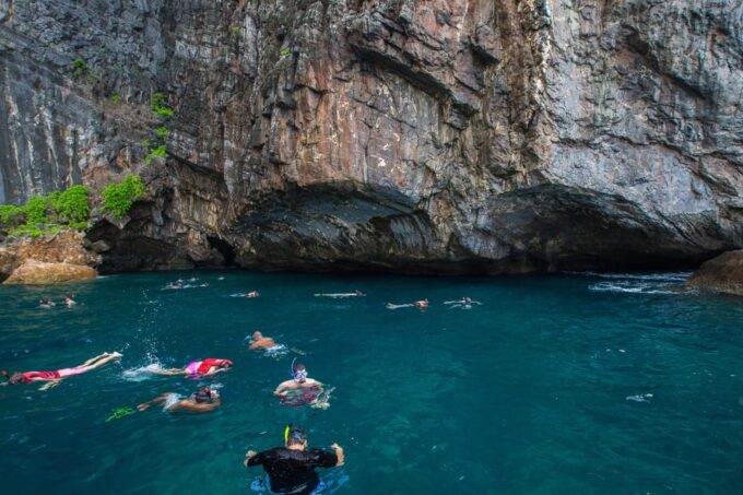 Khaolak: Early Bird to Phi Phi Island & Maya Bay With Lunch - Snorkeling Opportunities