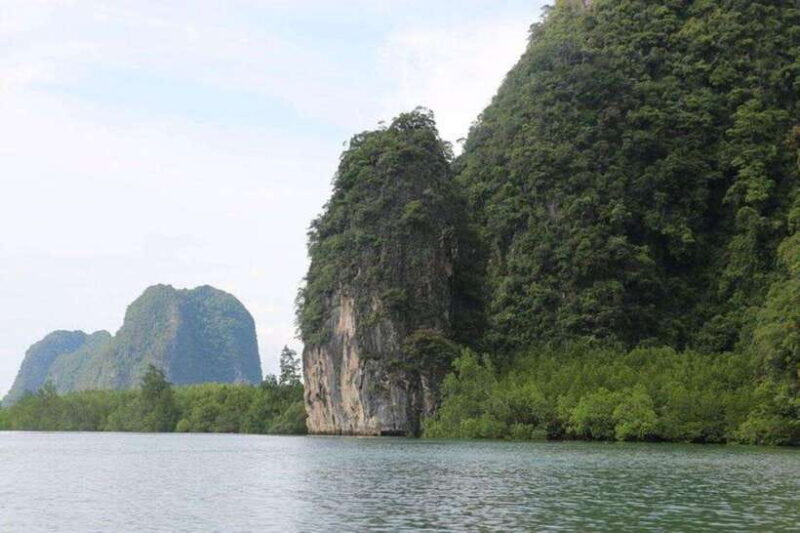 Khaolak: Phang Nga Bay, Tapu Island, and Panyi Village Tour - Key Points