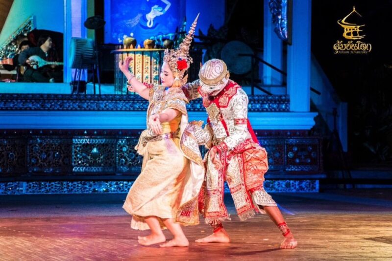 Khum Khantoke Chiang Mai: Northern Thai Cuisine and Show - Dining Options and Inclusions