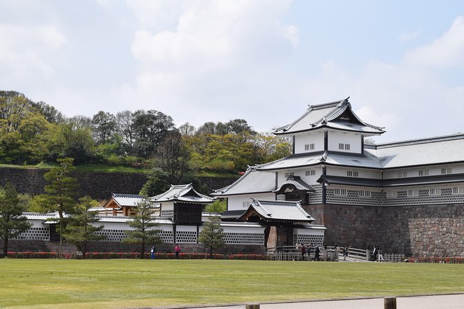 Kickstart Your Trip To Kanazawa With A Local: Private & Personalized - Included Food and Drinks