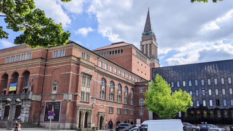 Kiel: Old Town and Port Self-guided Walk - Accessibility and Technology