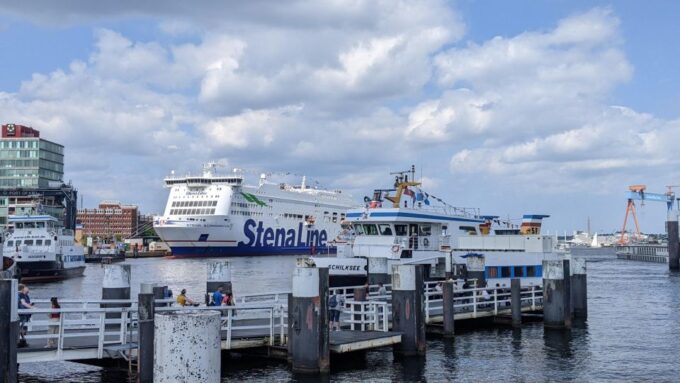 Kiel: Old Town and Port Self-guided Walk - Discovering the Historic Port