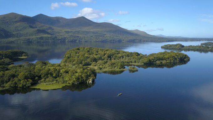 Killarney: Gap of Dunloe Walking and Boat Tour - Admire the Breathtaking Purple Mountain