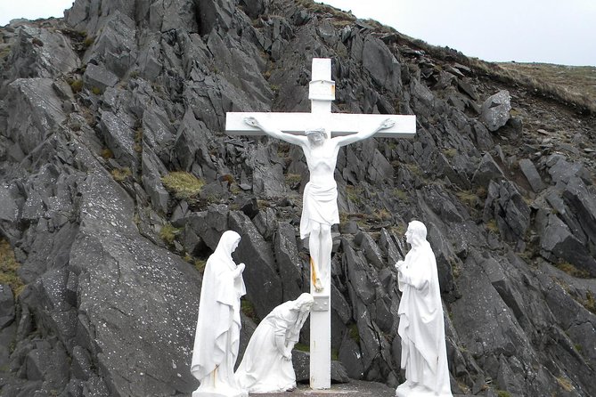 Killarney Super Saver: Dingle and Slea Head Day Trip Plus Ring of Kerry and Killarney Lakes Day Trip - Accessibility and Accommodations