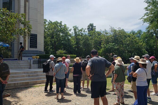 Killing Field and Genocide Museum private haft day Tour - FAQ