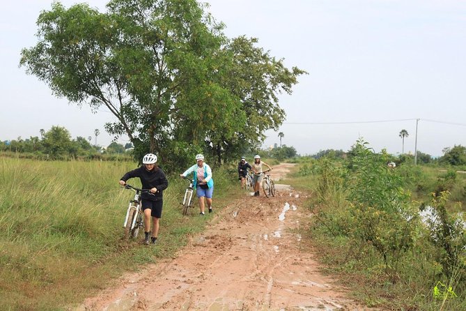 Killing Field & Paddy Rice Fields Bike Ride - Exploring Paddy Fields