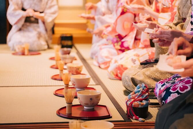 Kimono Tea Ceremony Experience at Kyoto Oritsuruya, Nishiki - Donning the Kimono: A Cultural Immersion