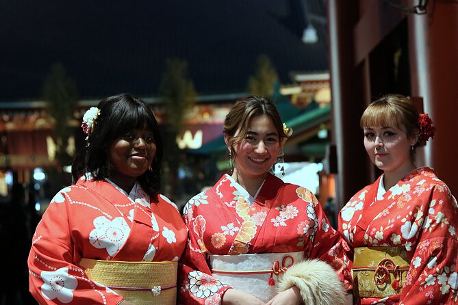 Kimono Walking Private Tour and Photo Shooting by Local Japanese - Private Tour Details