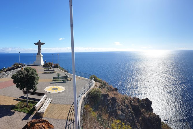 King Christ - Scenic Viewpoints Along the Tour