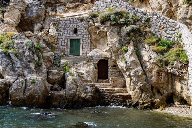 Kings and Dragons: A Game of Thrones Private Tour in Dubrovnik - Accessibility and Health