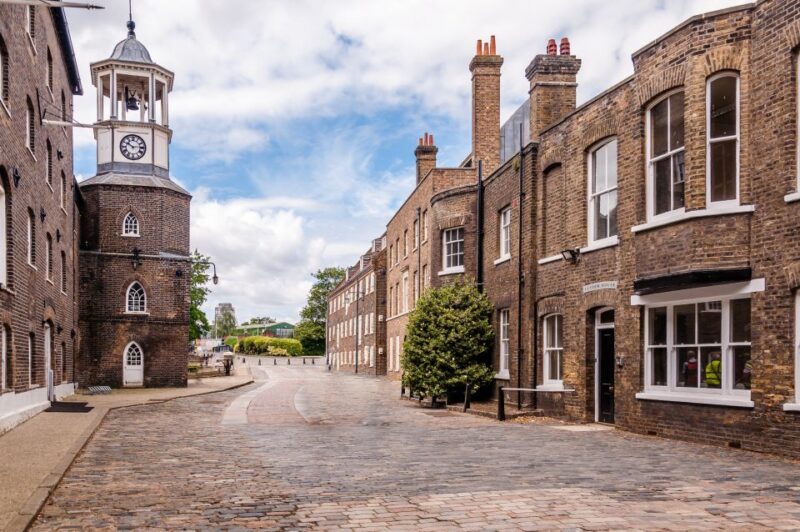 Kings Trail of London With a Private Guide & Tickets - Key Points