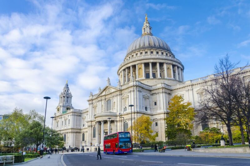 Kings Trail of London With a Private Guide & Tickets - Tour Group Size