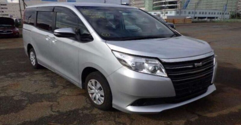 Kingston : Private Airport Transfer to Montego Bay - Group Size Accommodations
