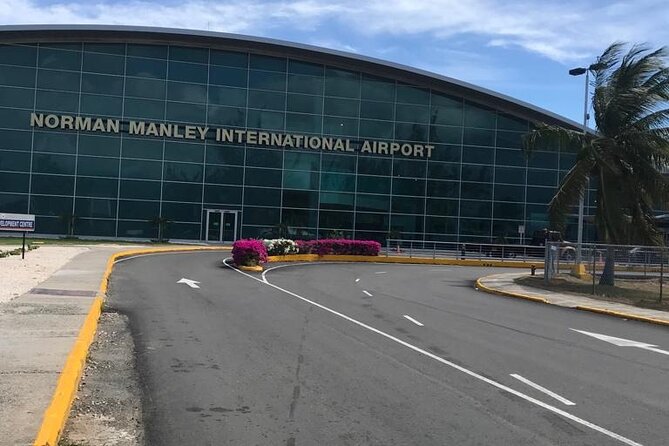 Kingston Roundtrip Airport Taxi Transfer to RIU Ocho Rios & Moon Palace Hotels - About Your Stay