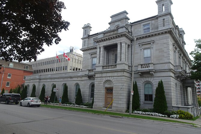 Kingston Self-Guided Walking Tour & Scavenger Hunt - Games and Challenges