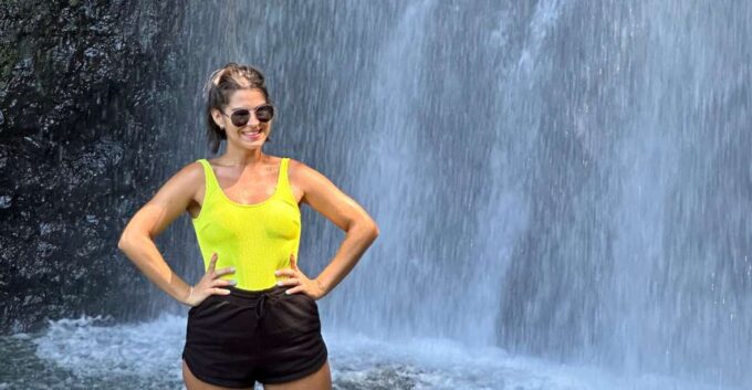 Kingstown: Cascading Dark View Falls and Beach Tour - Exploring Dark View Falls