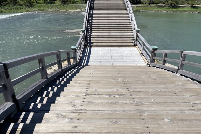 Kintai Kyo Bridge and Iwakuni Castle With Local Guide - Highlights of Kintai Kyo Bridge