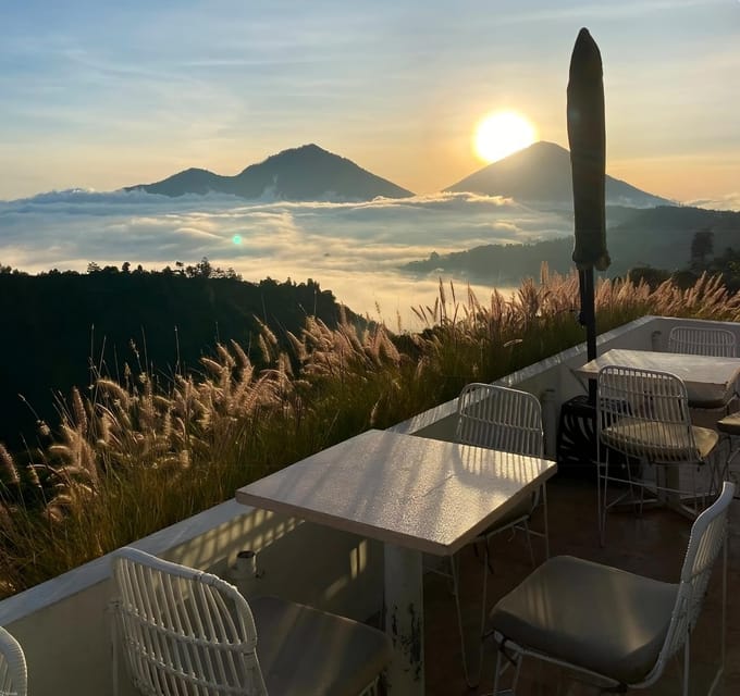 Kintamani: Aesthetic Cafe Sunrise Experience With Breakfast - Sunrise at Kintamani