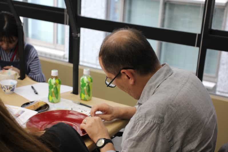 Kintsugi Experience Using Arita Ware in Nihonbashi Tokyo - Learning the Kintsugi Craft