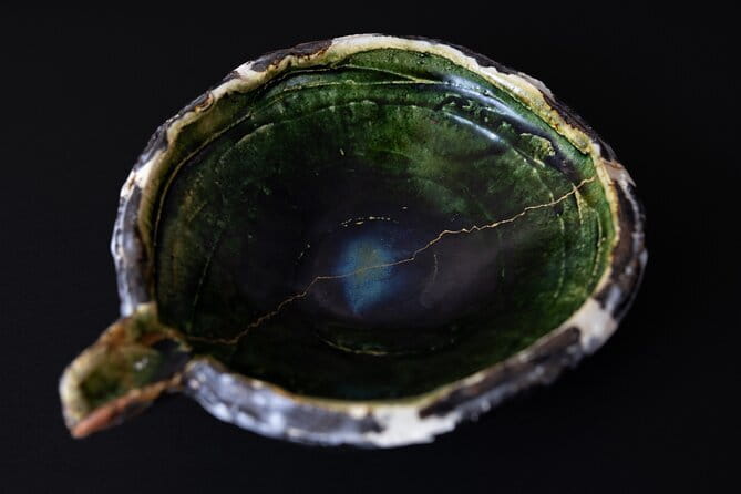 Kintsugi Workshop Class in Shibuya, Tokyo With Mon Cadeau - Kintsugi: The Art of Golden Repair