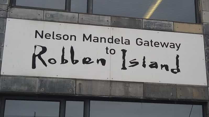 Kirstenbosch, Robben Island & Two Oceans Aquarium Day Tour - Itinerary Highlights