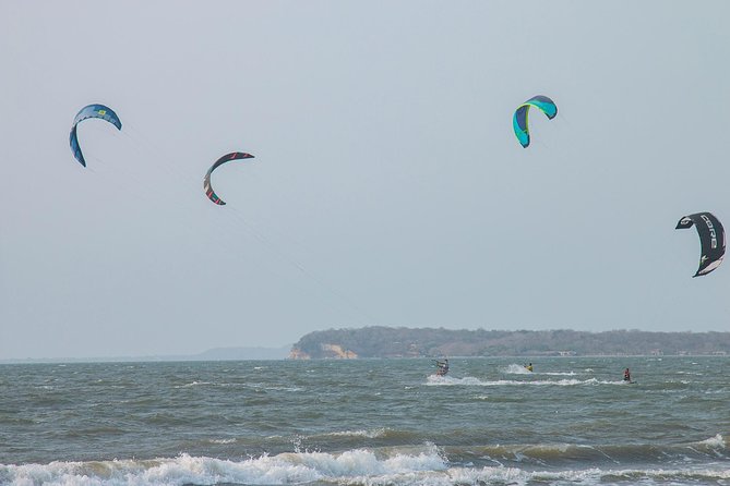 Kiteboarding School in Blue Beach, Cartagena - Key Points