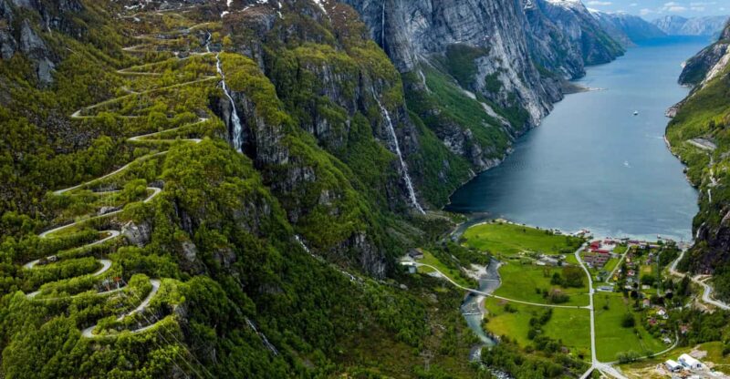 Kjerag and Lysebotn - Guided Experience